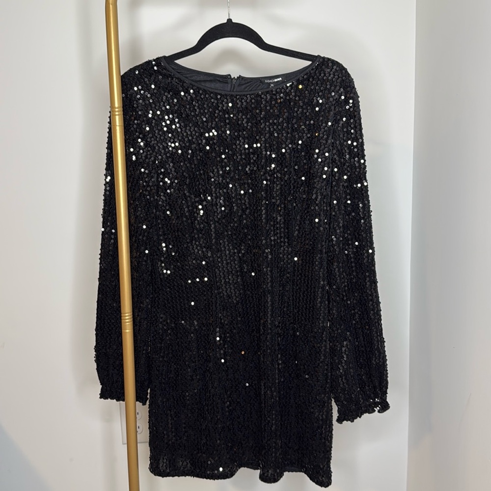 Beautiful black sequin fashion nova dress XL NwT